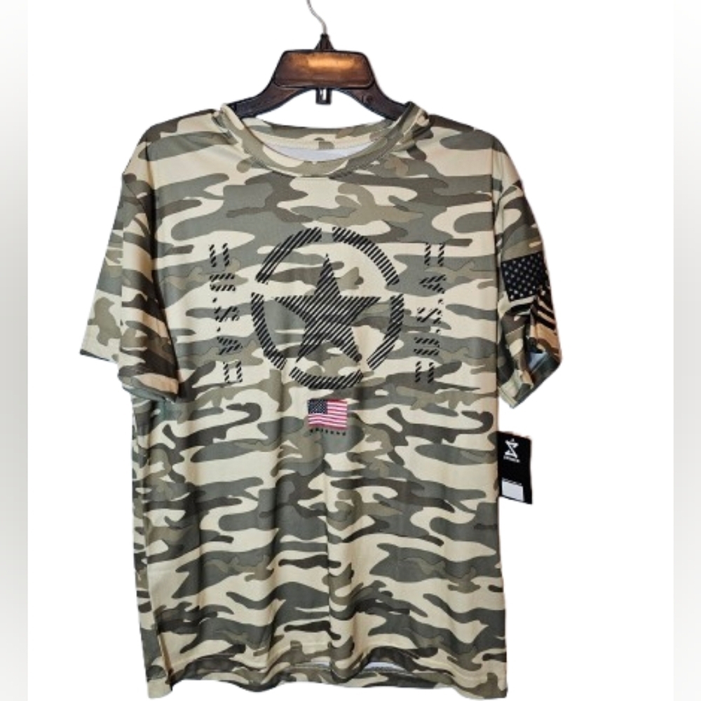 Striker Camouflage Polyester Men's T-Shirt Size Large NWOT